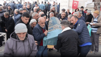 Elazığ’da ‘Hafize’ isimli 3 yaşlı kadın, aynı gün hayatını kaybetti.