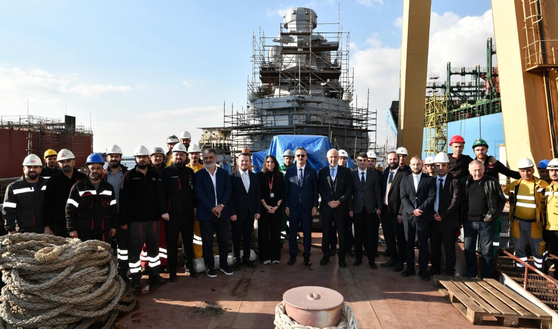 Savunma Sanayii Başkanı Prof. Dr. Haluk Görgün, Tuzla Tersaneler Bölgesi’nde