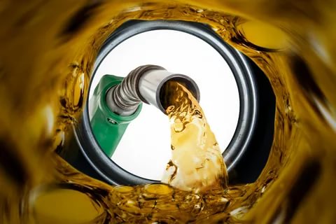 Akaryakıt piyasasında hareketlilik devam ediyor. Petrol fiyatlarındaki dalgalanmalar, motorin fiyatlarına