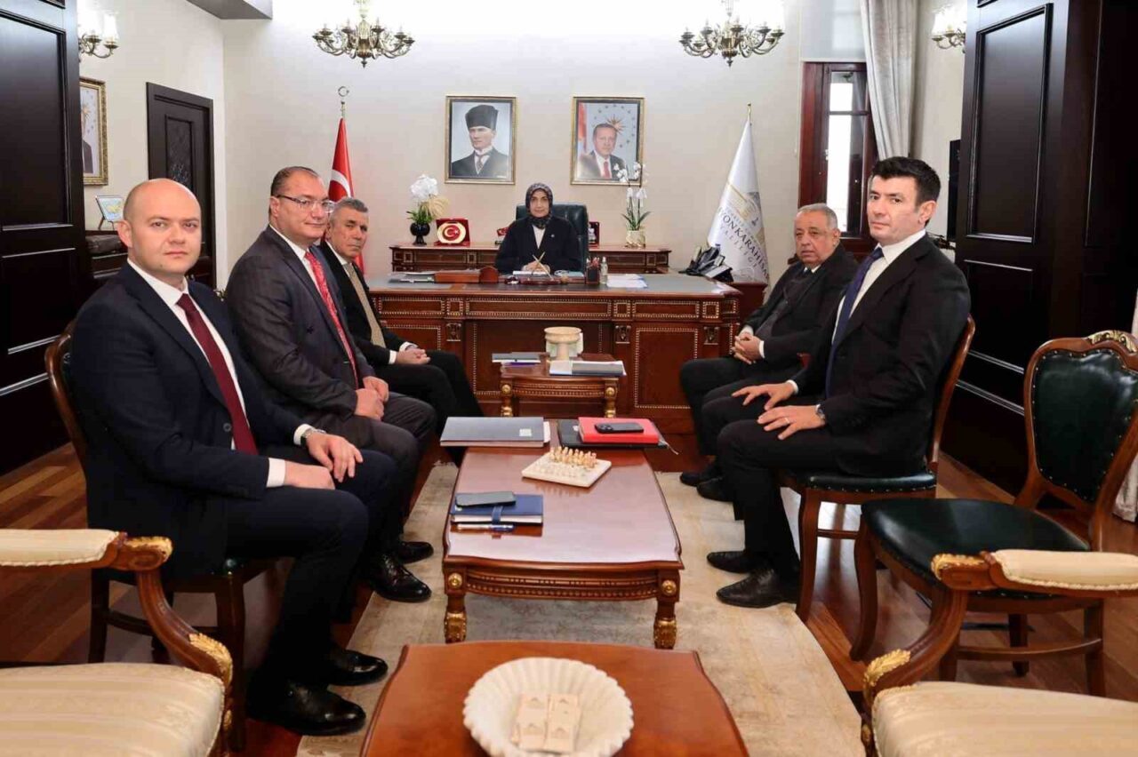 Afyonkarahisar’da kamu hizmetlerinin kalitesinin artırılması ve yürütülen mevcut çalışmaların değerlendirildiği