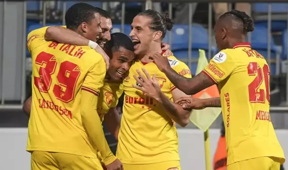 Süper Lig’in 12. haftasında oynanan karşılaşmada Göztepe, Kasımpaşa deplasmanından 2-0