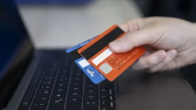 Kredi kartı ile altın ve takı alışverişi yapan tüketicileri yakından