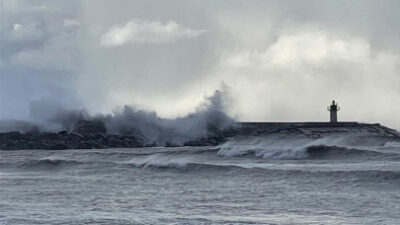Meteoroloji uzmanları, bugün etkili olacak lodosun özellikle hassas kişilerde baş