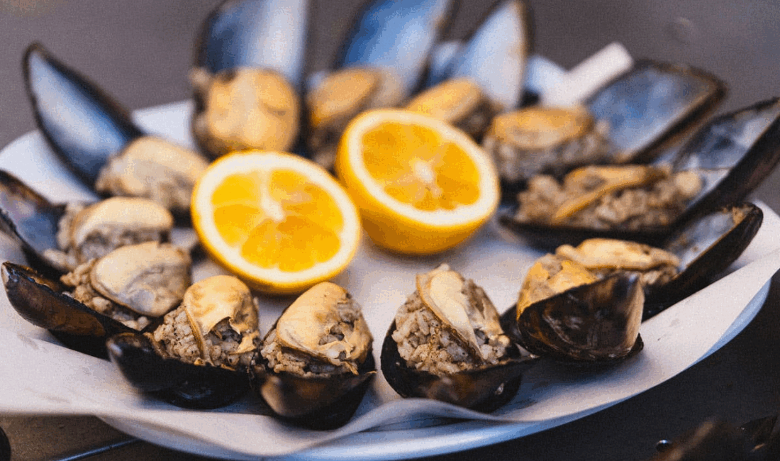 Fatih'te gıda zehirlenmesi şüphesiyle kaldırıldıkları hastanede hayatını kaybeden 2 çocuğun