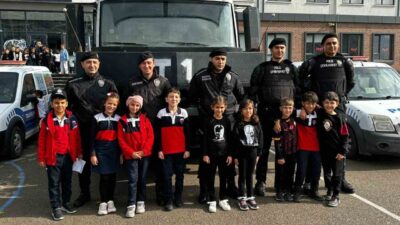 Afyonkarahisar Ahmet Ömer Kocaşaban İlkokulu 2/A sınıfı öğrencisi Defne Savrık,