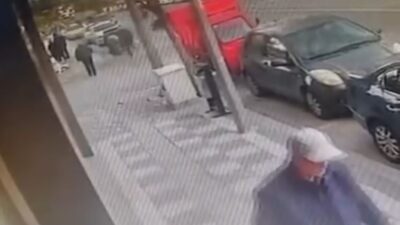 Afyonkarahisar’da kontrolden çıkan bir motosiklet, önünde ilerleyen elektrikli bisiklete çarpıp