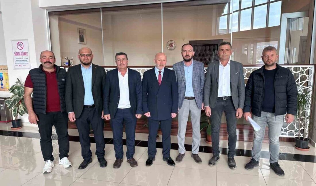 Afyonkarahisar’ın Şuhut ilçesine bağlı köylerin muhtarları, köylerin altyapı ve üstyapı