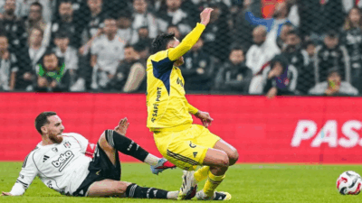 Beşiktaşlı futbolcu Orkun Kökçü, Fenerbahçe derbisinde gördüğü kırmızı kartın ardından