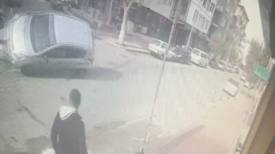 Karaman’da iki otomobilin çarpışması sonucu meydana gelen kazada 1 kişi