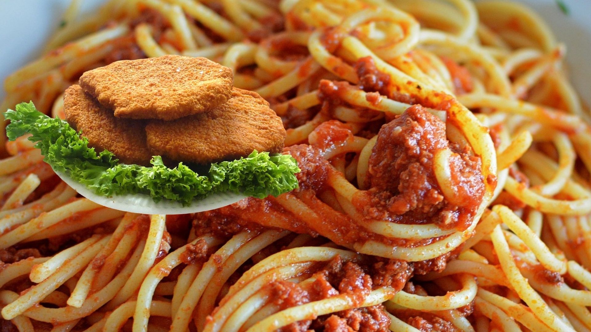 Bursa’nın Orhangazi ilçesindeki bir ortaokulda öğle yemeği sonrası 60 öğrenci