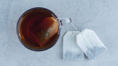 Uzmanlar, poşet çayların içeriğinde düşük kaliteli bitki parçaları ve sağlığa