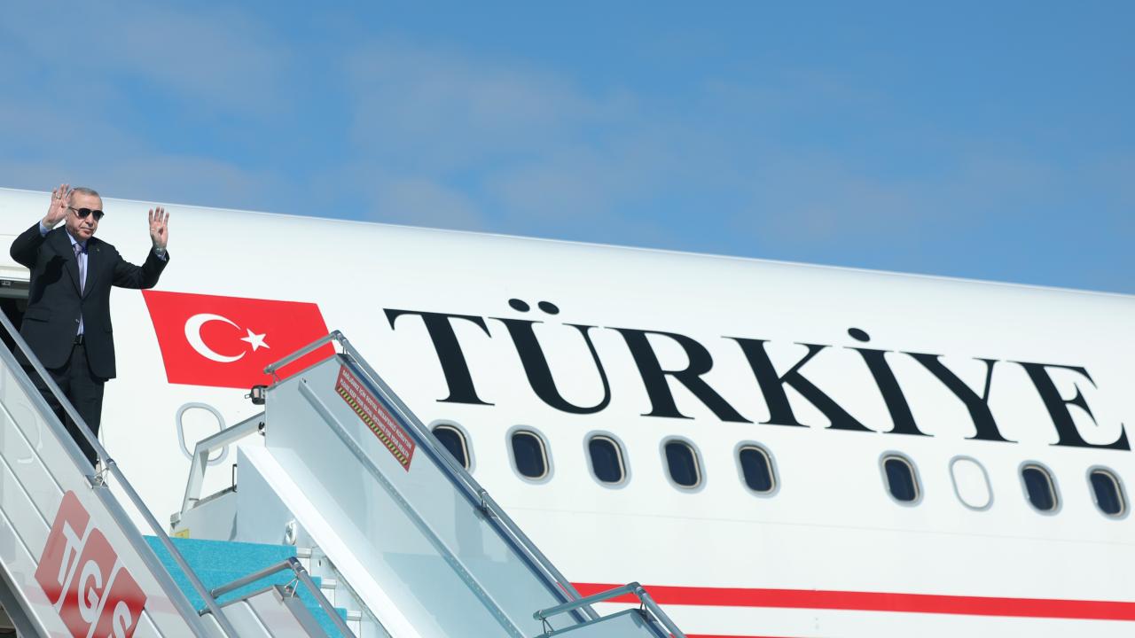 Cumhurbaşkanı Recep Tayyip Erdoğan, "8 Kasım Zafer Günü" törenine katılmak