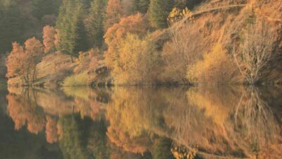 Afyonkarahisar’da sis bulutlarının gökyüzüne yükseldiği anlar görsel şölen oluşturdu.
