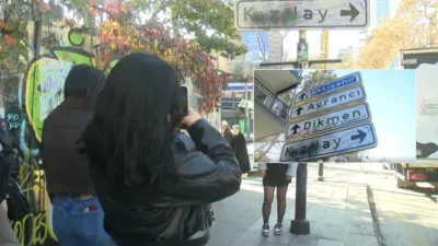 Ankara Kennedy Caddesi’ndeki “Kızılay” tabelası, sosyal medyada popüler hale gelince