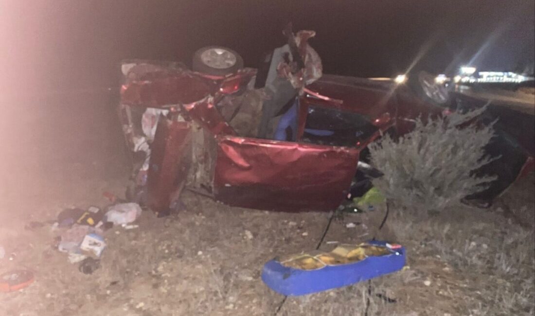 Kontrolden çıkarak takla atıp şarampole yuvarlanan otomobilin 21 yaşındaki sürücüsü