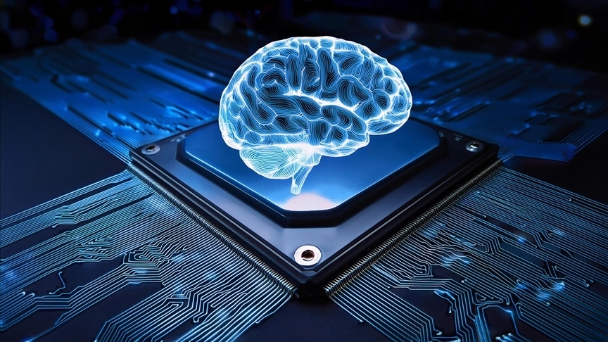 Bilişim Uzmanı Hakan Topuzoğlu, yapay zekanın sadece uygulamalarda değil, günlük