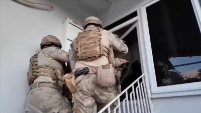 Jandarma tarafından FETÖ yapılanmasına yönelik düzenlenen operasyonda 6 şüpheli yakalanırken,