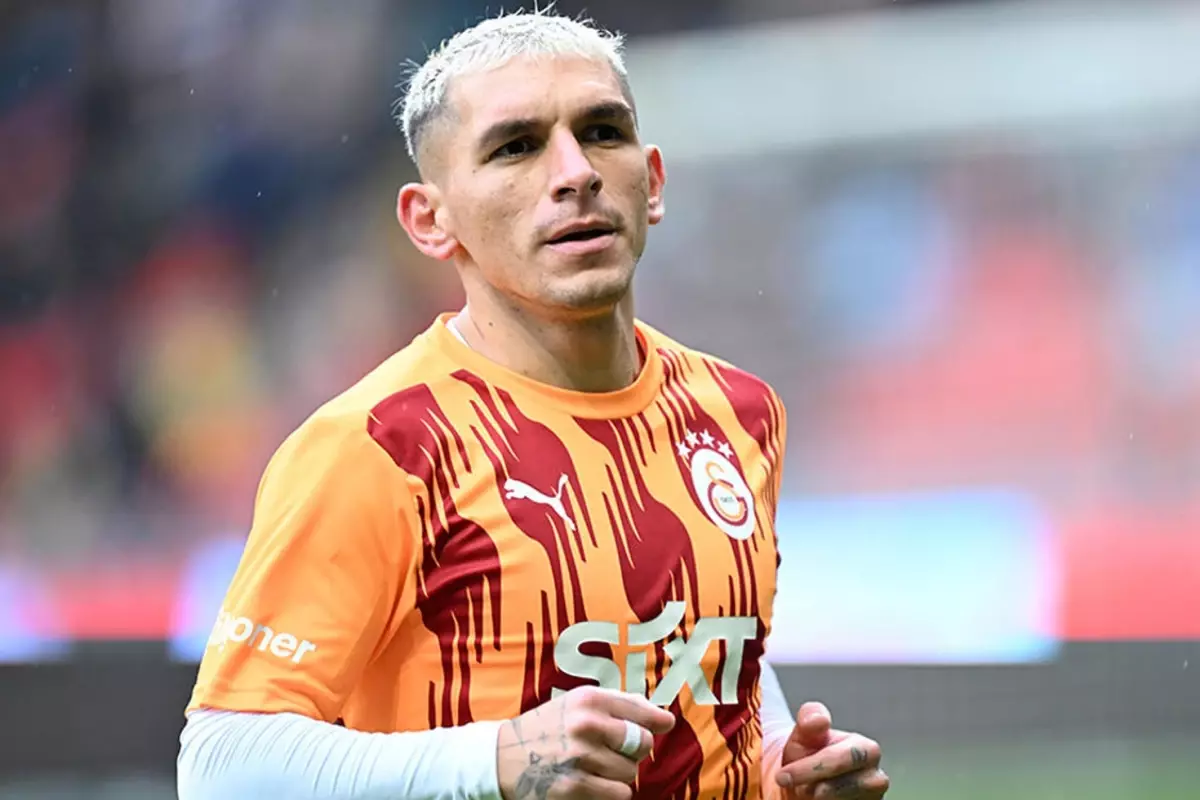Galatasaray’ın yıldız orta sahası Lucas Torreira, Uruguay Milli Takımı’na çağrılmaması