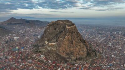 Afyonkarahisar Valiliği ve Afyonkarahisar Belediyesi, 20 şehidimiz için taziye mesajı