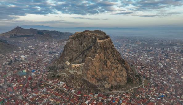 Afyonkarahisar Valiliği ve Afyonkarahisar Belediyesi, 20 şehidimiz için taziye mesajı