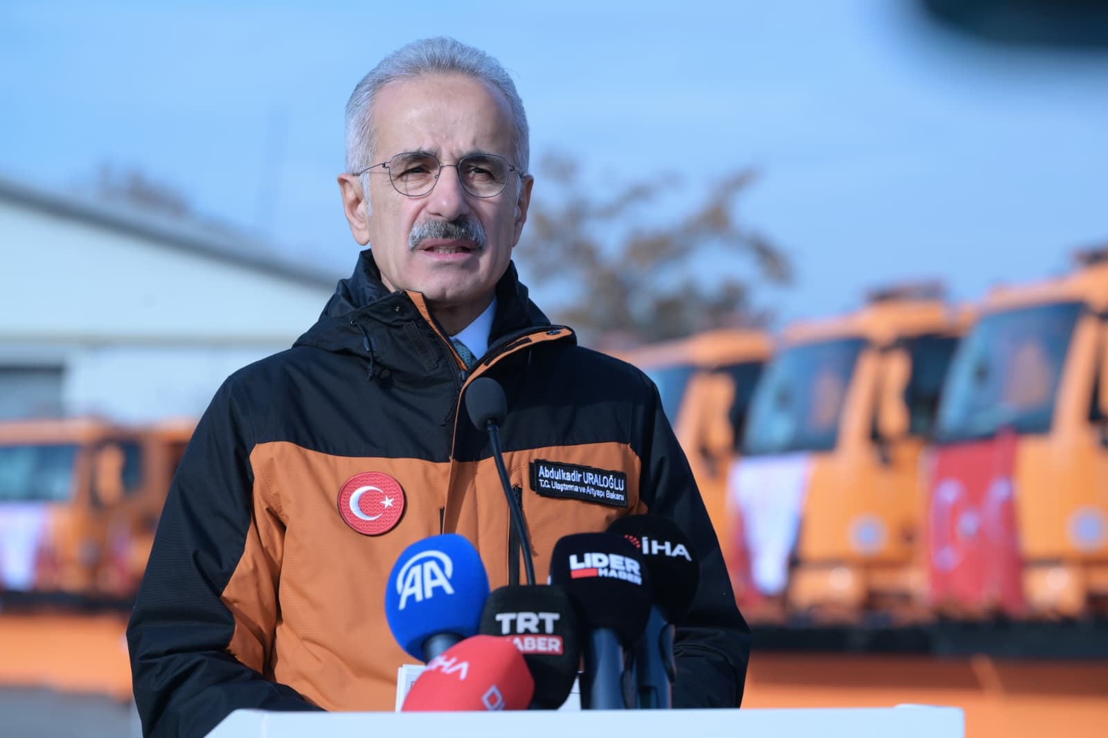 ULAŞTIRMA ve Altyapı Bakanı Abdulkadir Uraloğlu, "Şehirlerarası yük ve yolcu