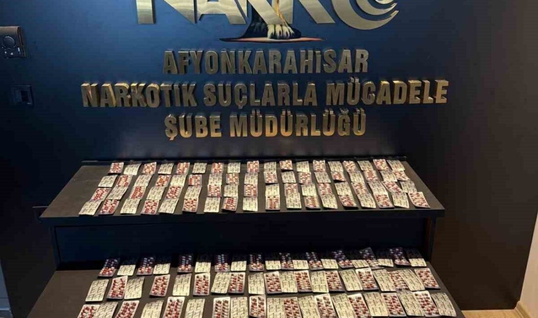 Kent girişinde denetim yapan polis, şüphe üzerine durdurduğu otomobilde arama