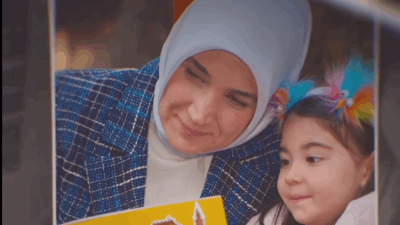 20 Kasım Dünya Çocuk Hakları Günü kapsamında Afyonkarahisar Valisi Doç.