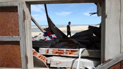 Güneydoğu Asya'yı etkisi altına alan Kalmaegi Tayfunu, Vietnam ve Filipinler'de