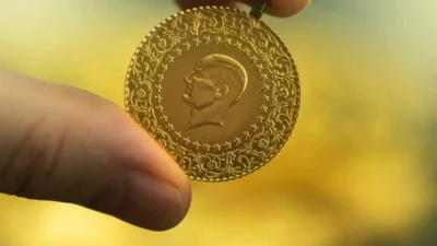 Ons altın gün içinde 4.211 dolardan 4.057 dolara gerileyerek yüzde