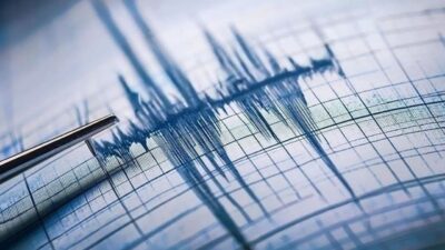 Avrupa-Akdeniz Sismoloji Merkezi (EMSC) verilerine göre deprem, Yunanistan’ın Türkiye sınırına