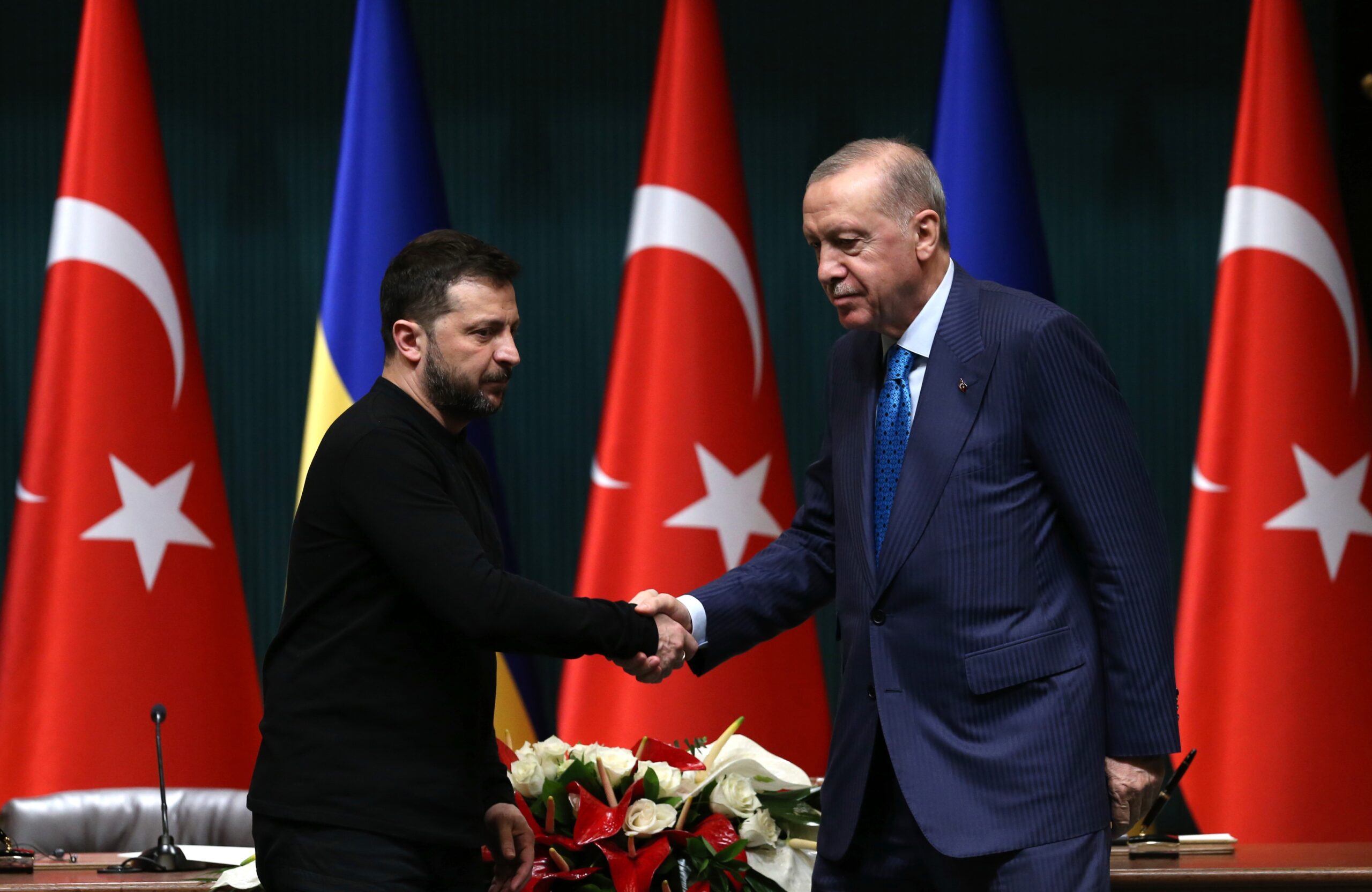 Ukrayna Devlet Başkanı Volodimir Zelenski, savaşın sona erdirilmesi ve esir