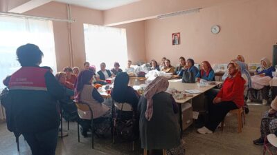 Afyonkarahisar’da 2025 yılında 512 çiftçi toplantısı gerçekleştirildiği ve toplantılarla 8