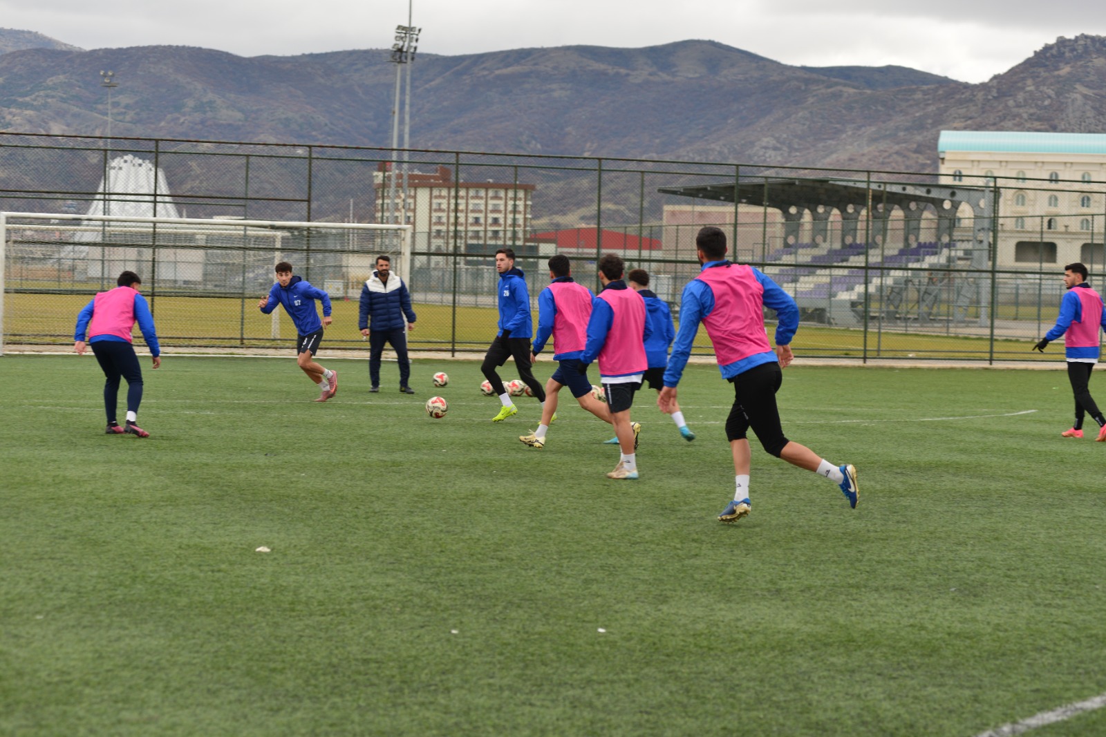 Nesine 3. Lig’de mücadele eden Afyonspor Kulübü, deplasmanda karşılaştığı Tire
