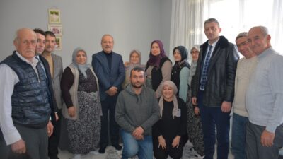 Milliyetçi Hareket Partisi Afyonkarahisar Milletvekili Mehmet Taytak, il Başkanı Ahmet