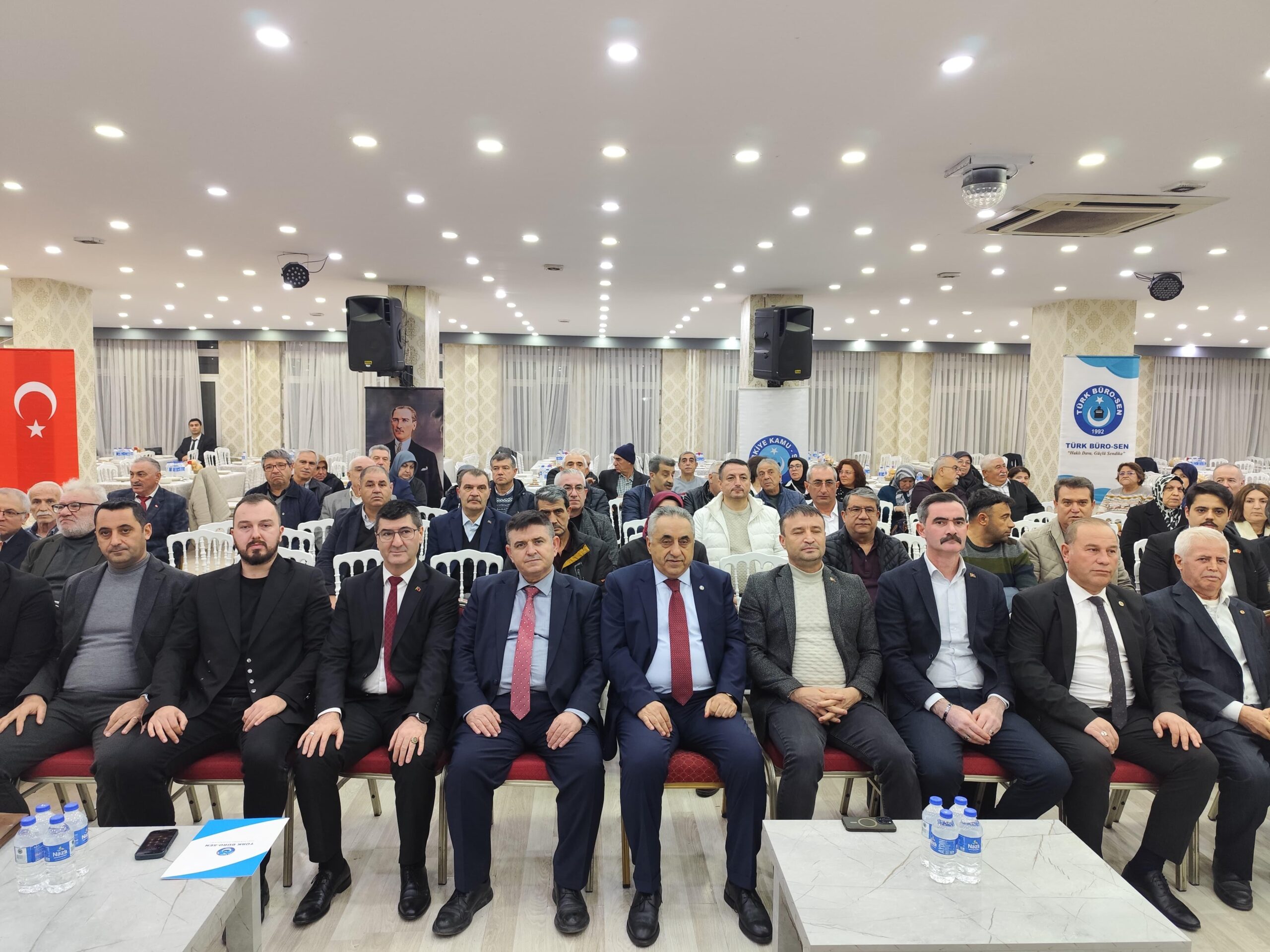 Türk Büro-Sen Afyonkarahisar Şubesi tarafından, sendikaya uzun yıllar emek veren