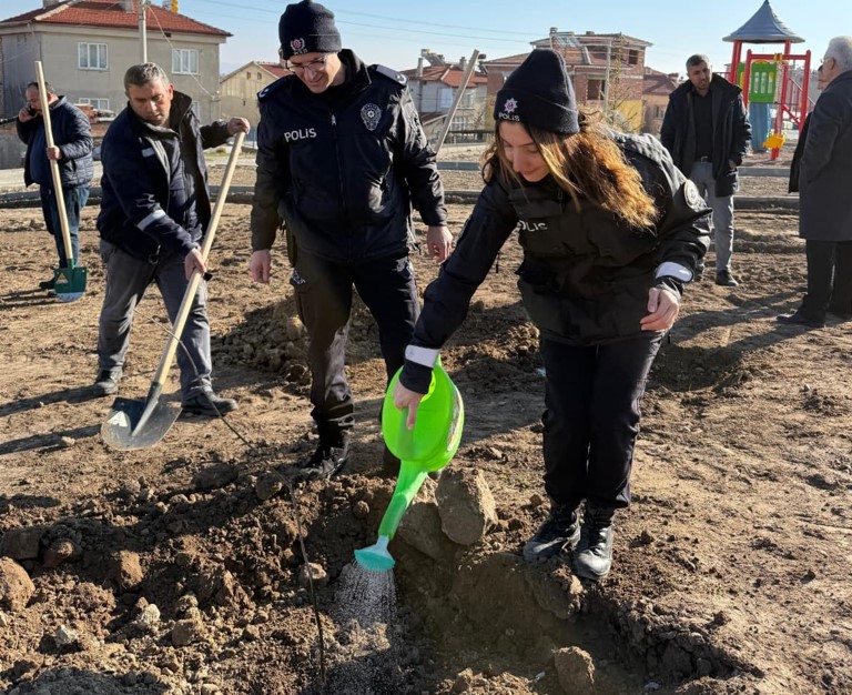 Afyonkarahisar Şuhut İlçe Emniyet Müdürlüğü ekiplerinin katılımıyla kurum adına 'Hatıra