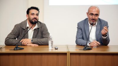 Prof. Dr. Sabri Bektöre Konferans Salonunda düzenlenen söyleşiye; İİBF Dekanı