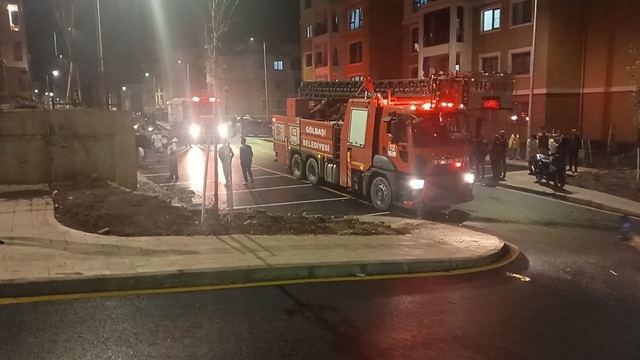 Adıyaman'da şarjda bırakılan bir cep telefonunun bataryası patlayarak ekipleri harekete