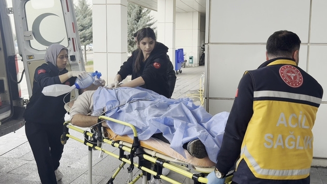 Aksaray’da iki aracın karıştığı maddi hasarlı trafik kazasında yaralanan olmazken,