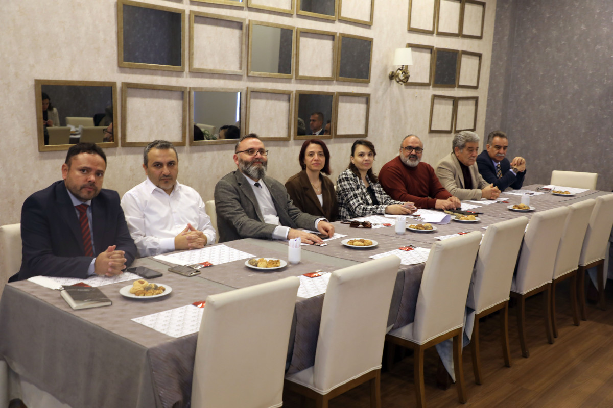 AFSÜ Kalite Komisyonu Toplantısı Rektör Yardımcısı Prof. Dr. Ümit Dündar’ın