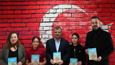 Emirdağ Belediye Başkanı Serkan Koyuncu, TÜBİTAK Fuarı kapsamında Mehmet Akif