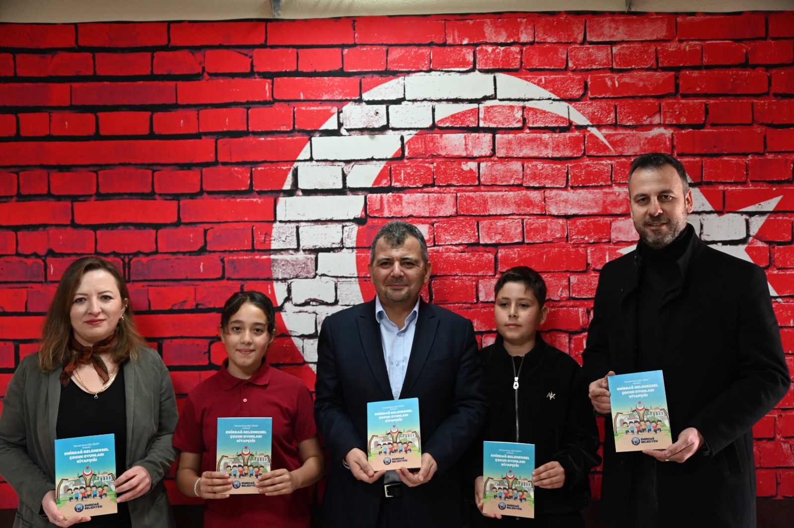 Emirdağ Belediye Başkanı Serkan Koyuncu, TÜBİTAK Fuarı kapsamında Mehmet Akif