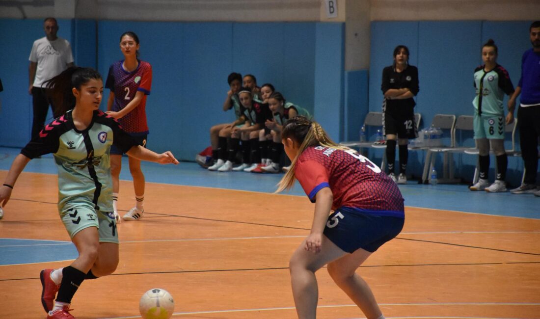 Okul Sporları Futsal Genç Kız Müsabakaları’nda final heyecanı yaşandı. Karşılaşmalar