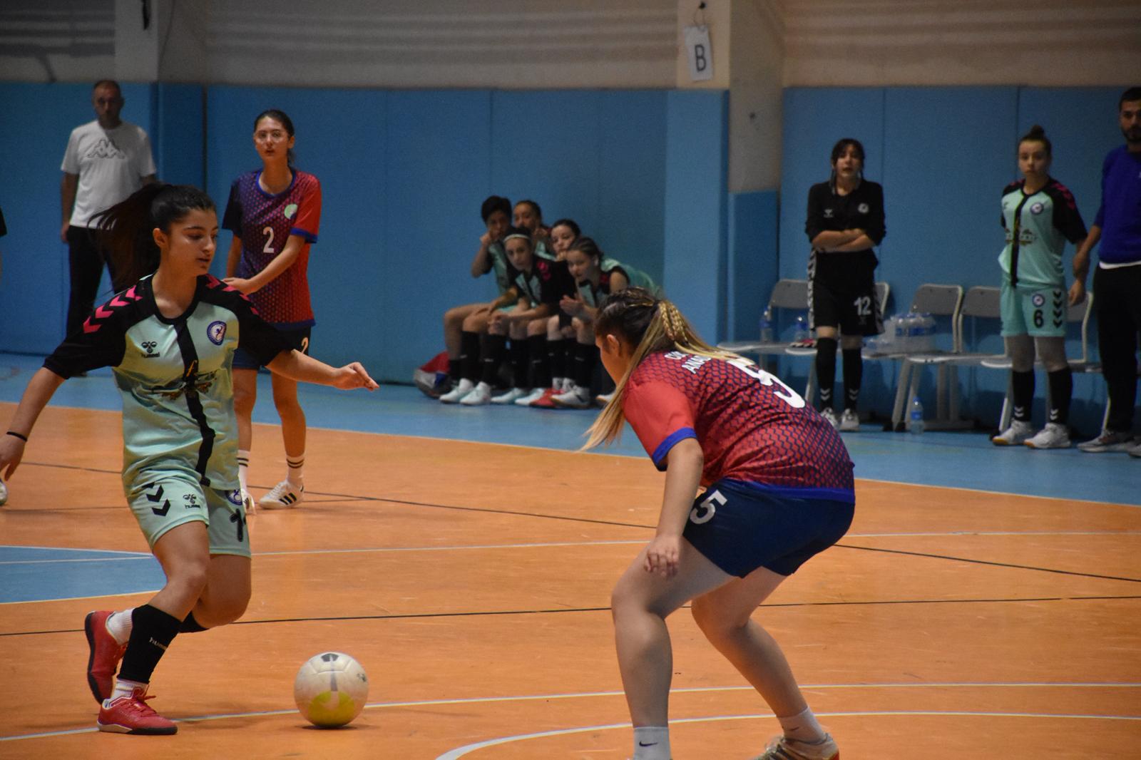 Okul Sporları Futsal Genç Kız Müsabakaları’nda final heyecanı yaşandı. Karşılaşmalar