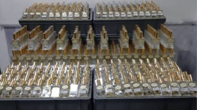 Afyonkarahisar İl Jandarma Komutanlığı ekipleri, il merkezinde sahte ve kaçak