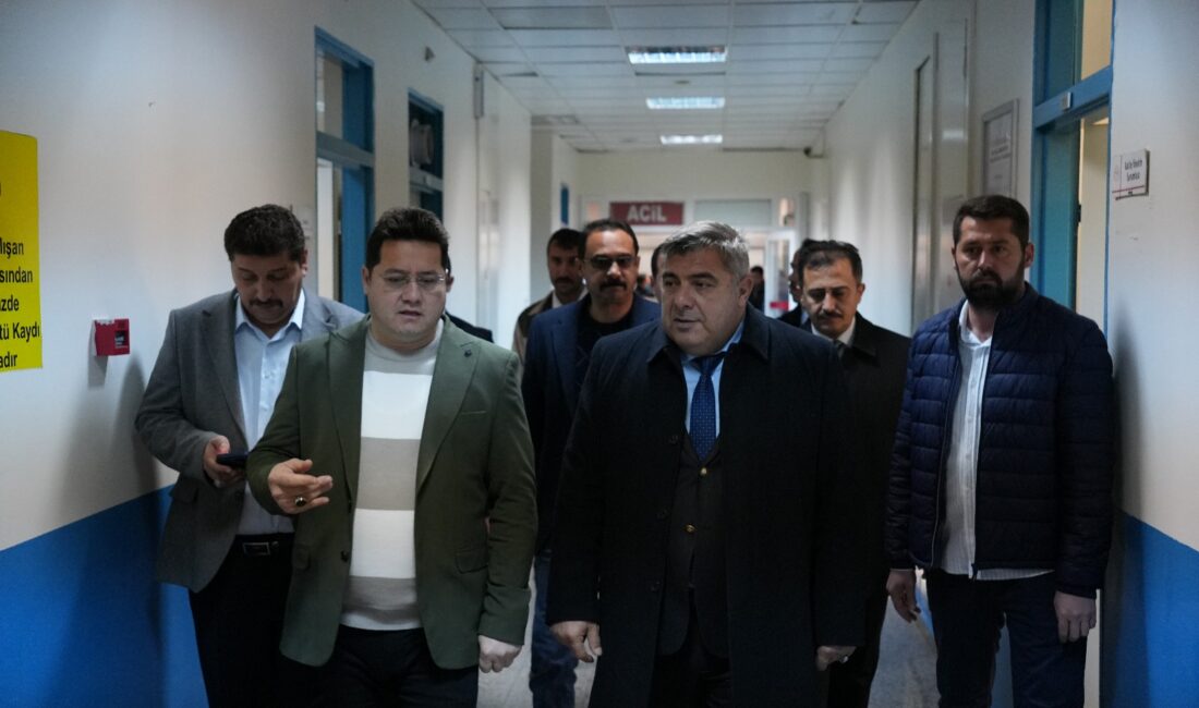 Bolvadin Kaymakamı Ali Arıkan, Bolvadin Belediye Başkanı Derviş Aynacı, MHP