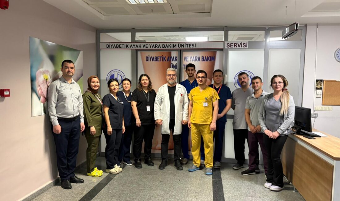 Afyonkarahisar Devlet Hastanesi bünyesinde 2021 yılında hizmete açılan Diyabetik Ayak