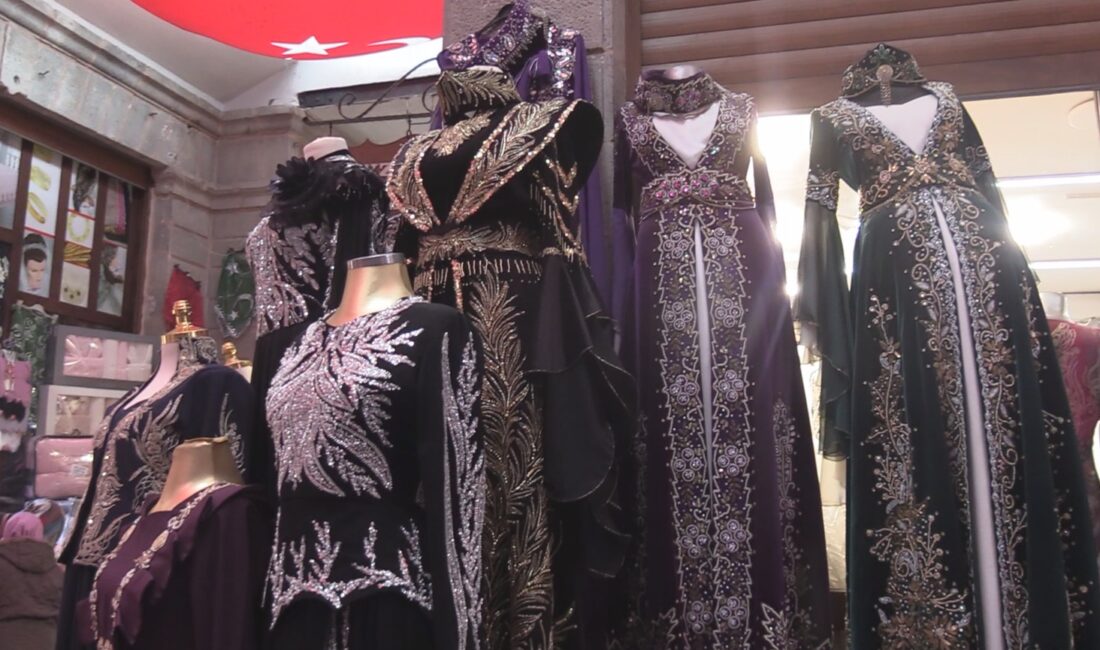 Afyonkarahisar – Bedesten esnafı Mahmut Kızılgök, 40 yıldır Bedesten’de esnaflık