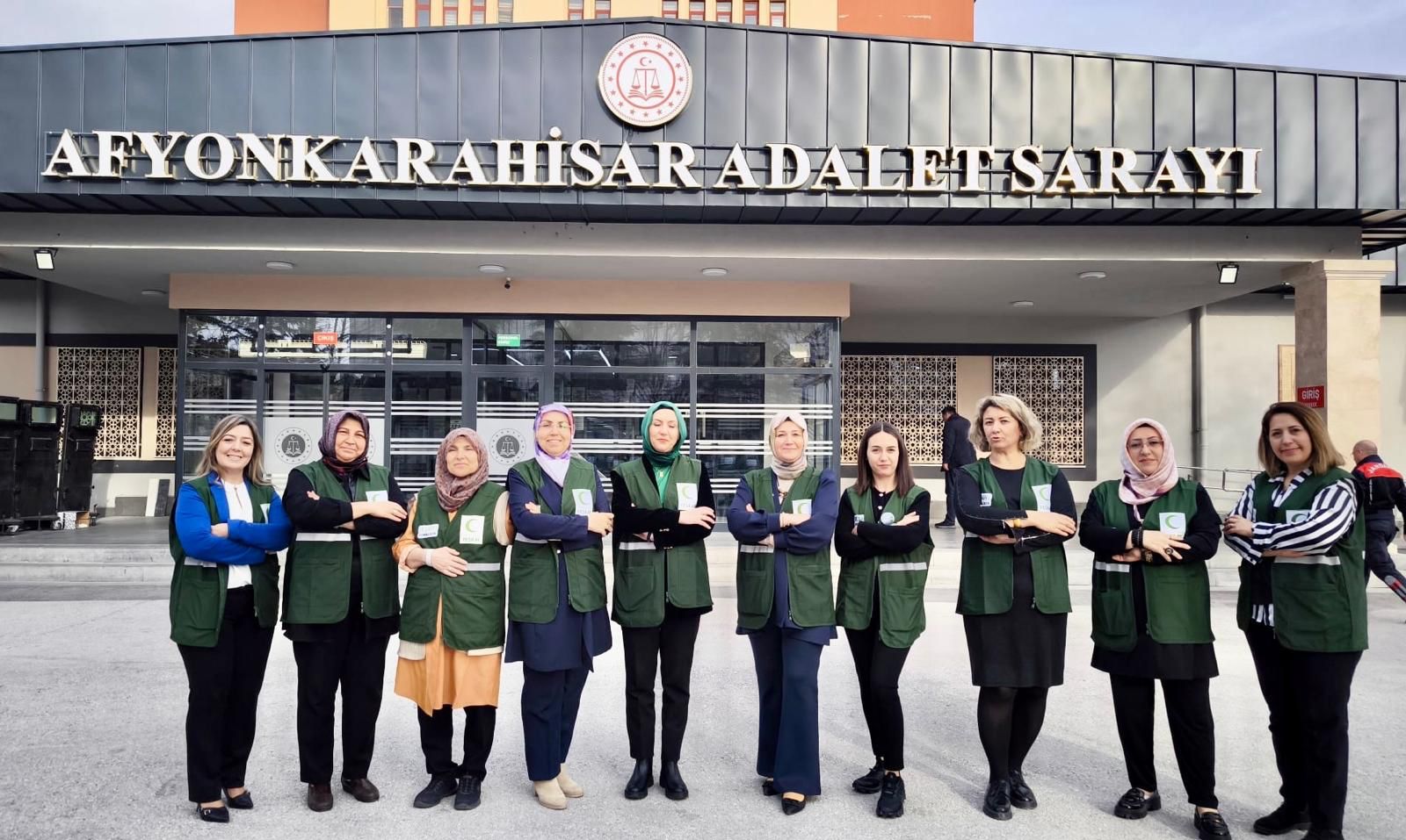 Yeşilay Afyonkarahisar Şubesi Kadın Komisyonu, Afyonkarahisar Adliye’sinde bulunan çocuk bekleme