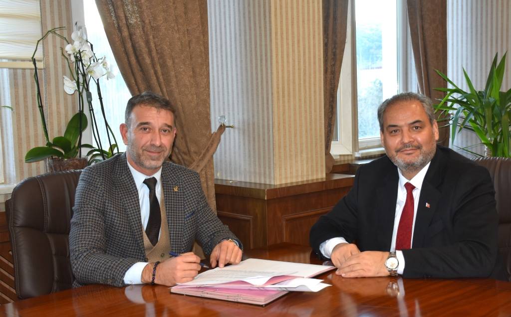 AFSÜ Rektörü Prof. Dr. Adem Aslan, önemli bir iş birliği